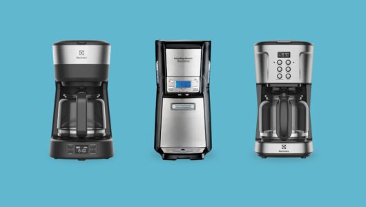 Cafeteira elétrica programável: café quentinho no horário certo