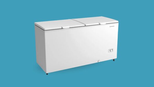 Armazene grandes quantidades de alimentos com o freezer horizontal 2 portas